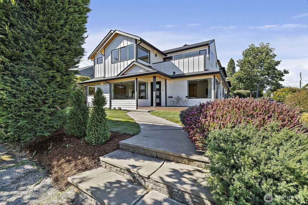 Photo of 2700 W Smith Street, Seattle, WA 98199 (MLS # 2415461)