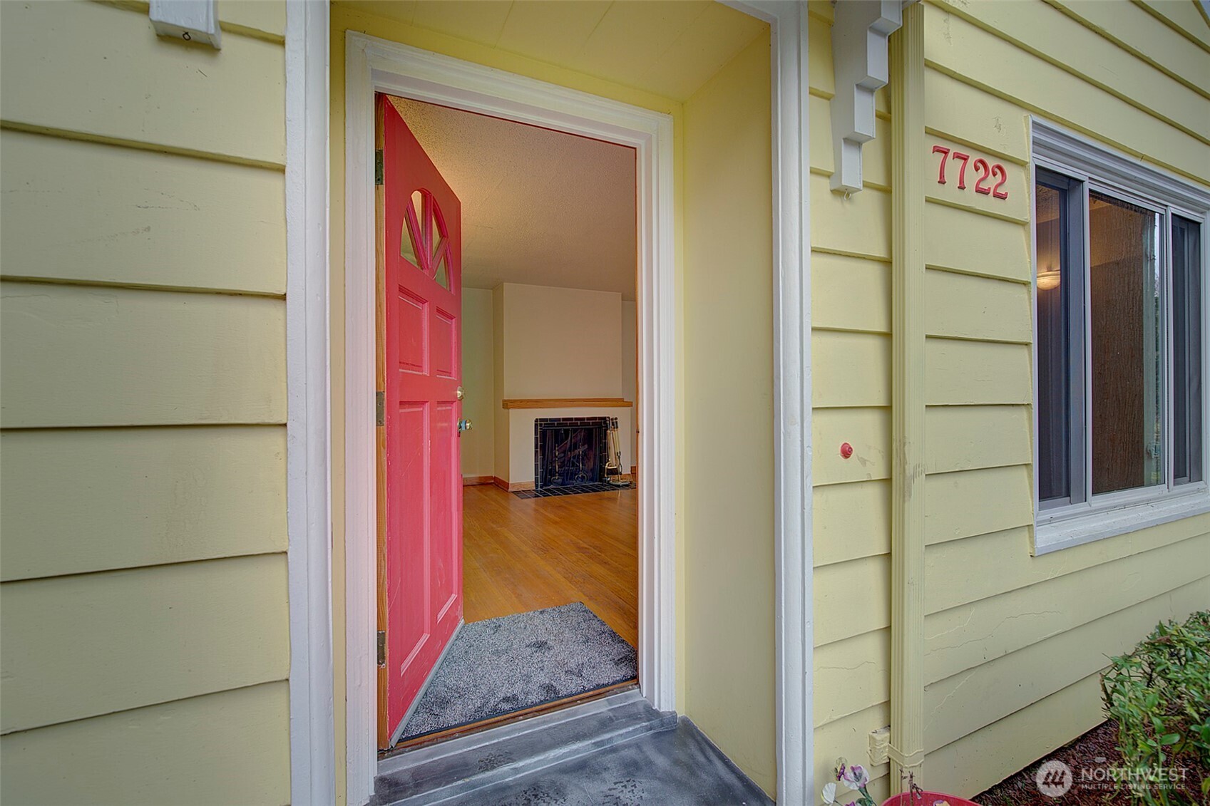 7722 22nd Avenue NE