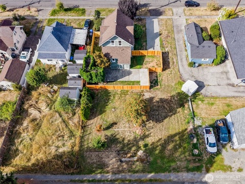 Photo of 1120 Thompson Street, Sumner, WA 98390 (MLS # 2580256)