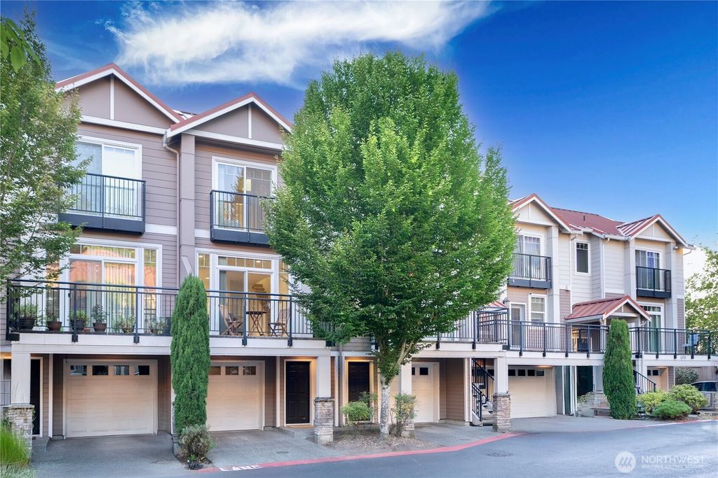 Photo of 12701 SE 41st Place #320, Bellevue, WA 98006 (MLS # 2411768)