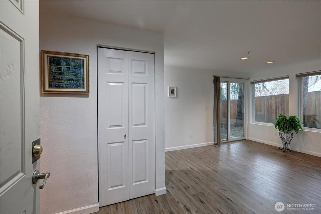 Photo of 26335 116th Avenue NE #H105, Kent, WA 98030 (MLS # 2570592)