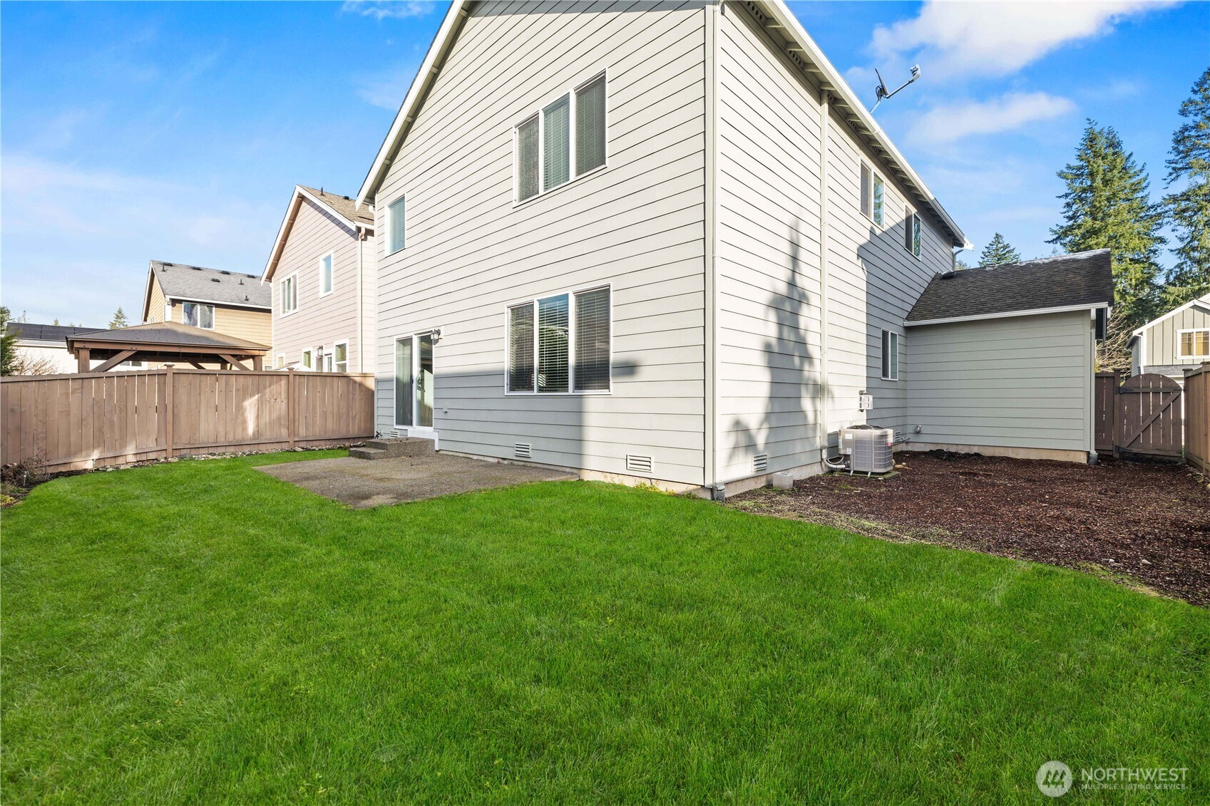 26219 243rd Place SE