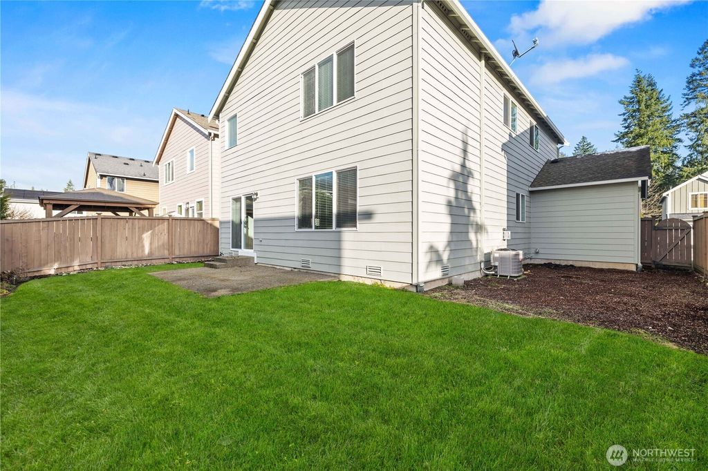 Photo of 26219 243rd Place SE, Maple Valley, WA 98038 (MLS # 2468362)