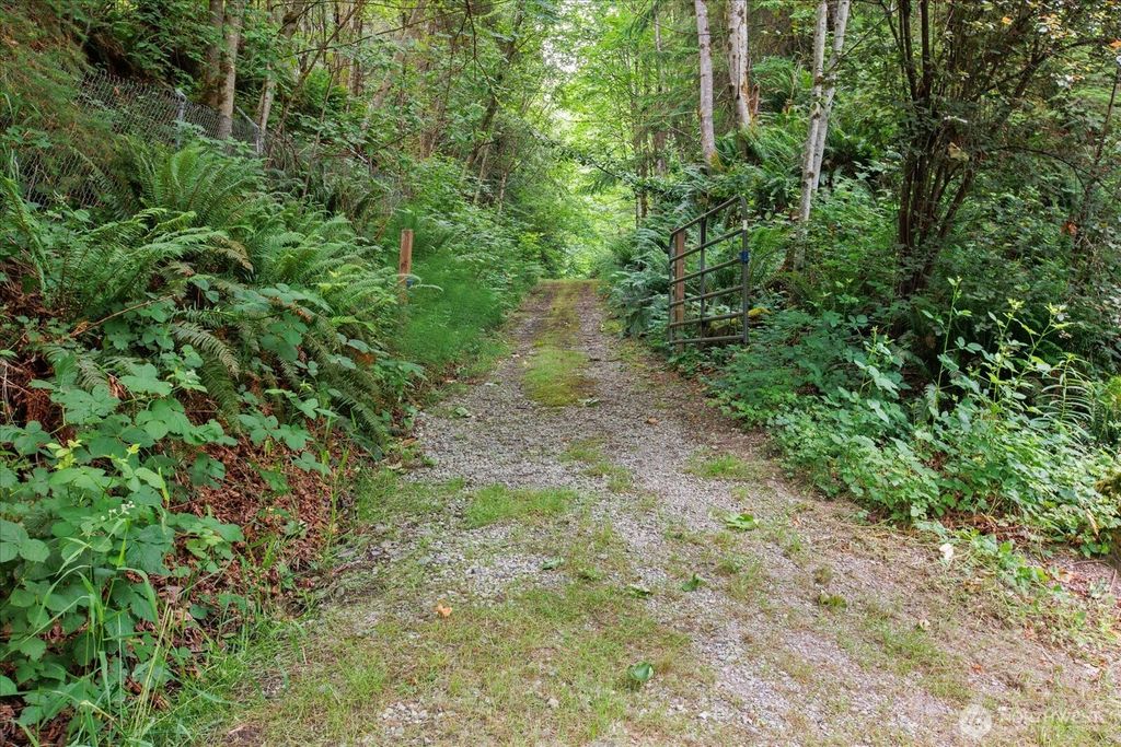 Photo of 0 212th Street SE, Snohomish, WA 98296 (MLS # 2389012)