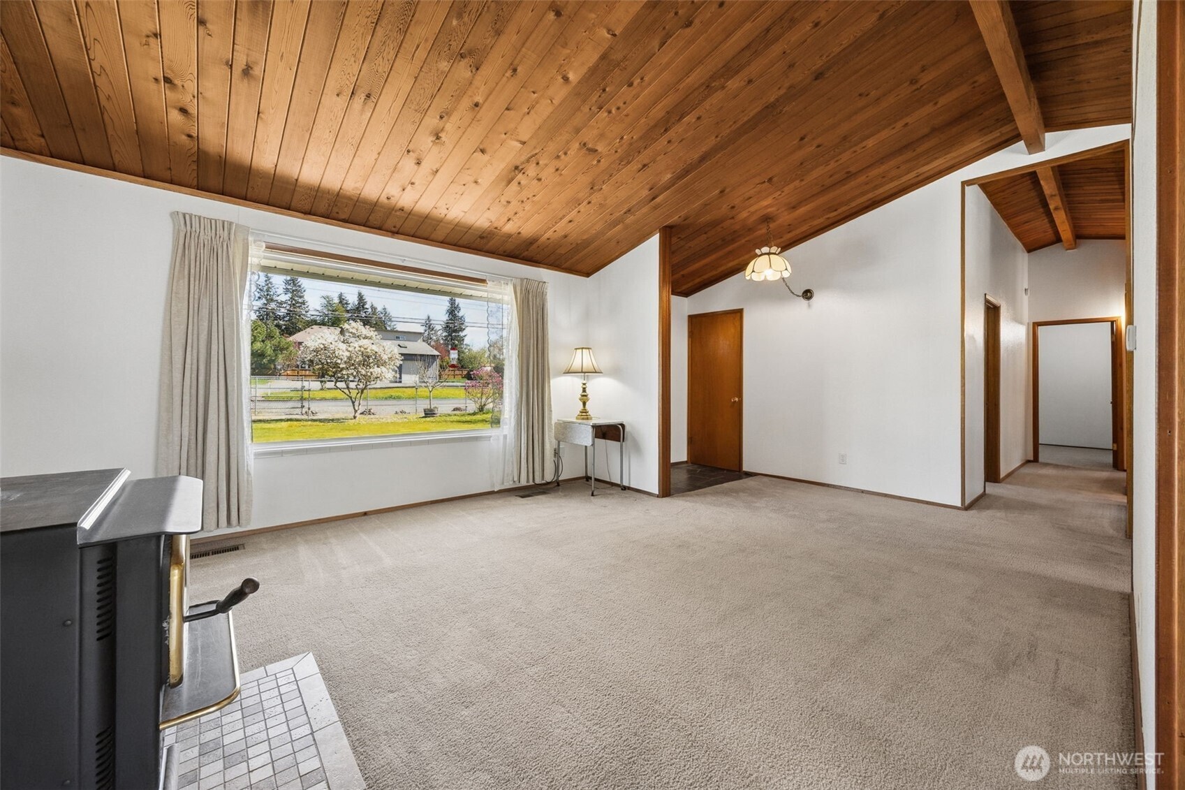 12502 Bingham Avenue E