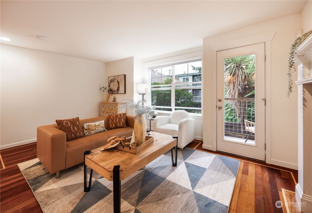 Photo of 4509 Evanston Avenue N #B, Seattle, WA 98103 (MLS # 2197267)