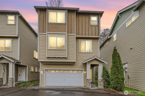 9915 1st Place W, Everett, WA 98204 - MLS#: 2354996