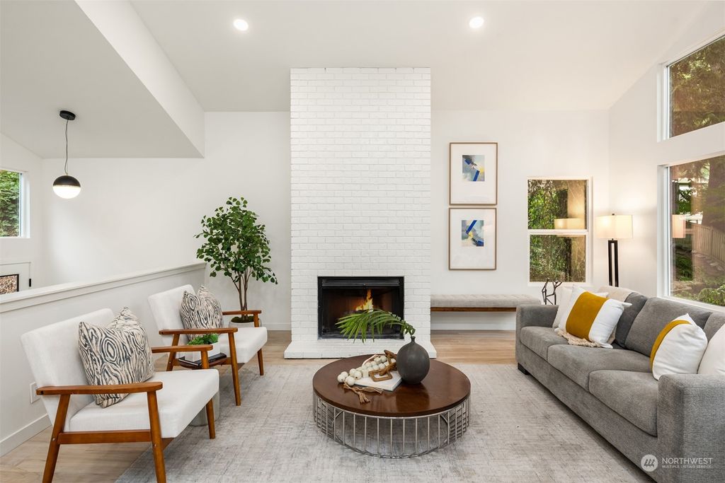 Photo of 2375 NE 90th Street, Seattle, WA 98115 (MLS # 2162012)