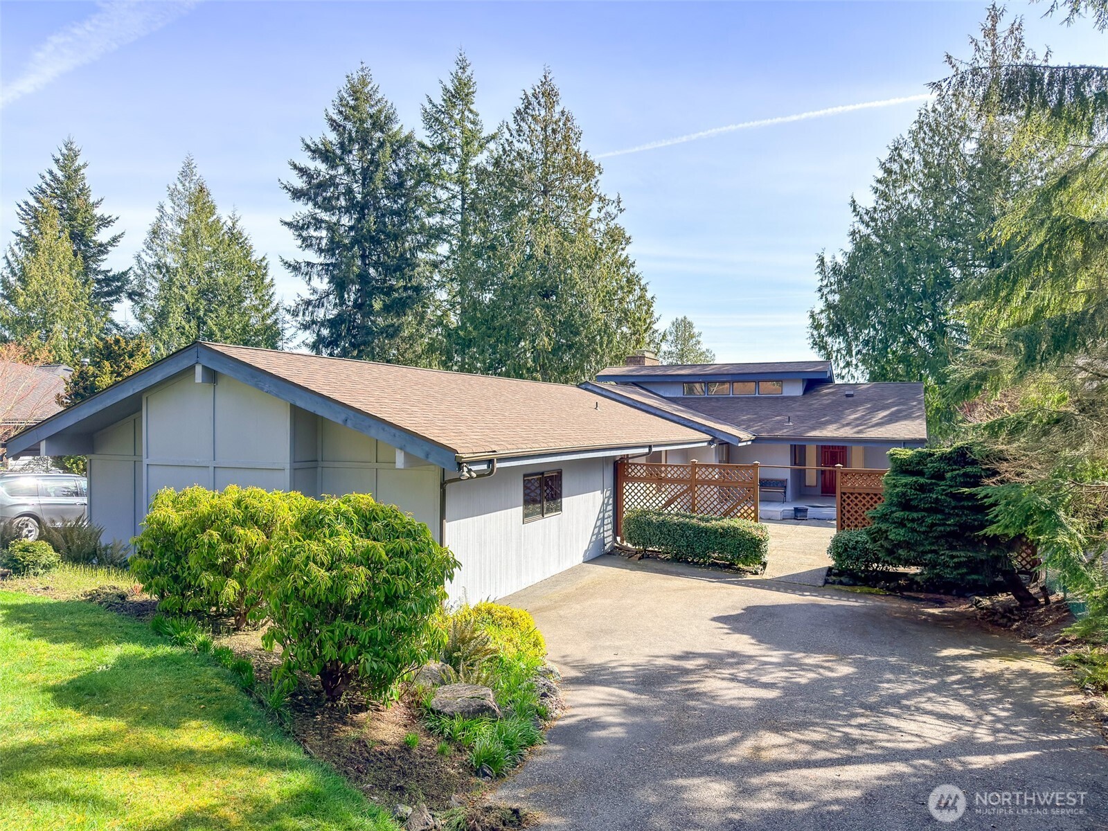 291 Pioneer Drive