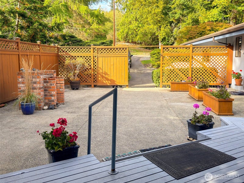 291 Pioneer Drive