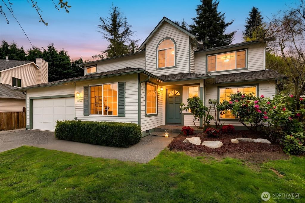 Photo of 2064 Hoquiam Court NE, Renton, WA 98059 (MLS # 2504634)