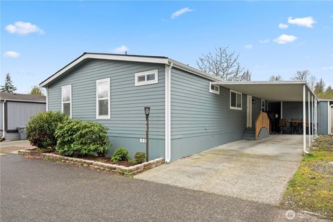 Photo of 415 Lakeview Rd Rd #K35, Lynnwood, WA 98087 (MLS # 2508814)