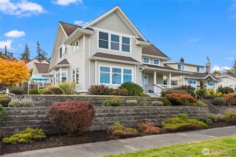 Photo of 1701 7th Street, Anacortes, WA 98221 (MLS # 2447261) Photo of 1701 7th Street, Anacortes, WA 98221 (MLS # 2447261)
