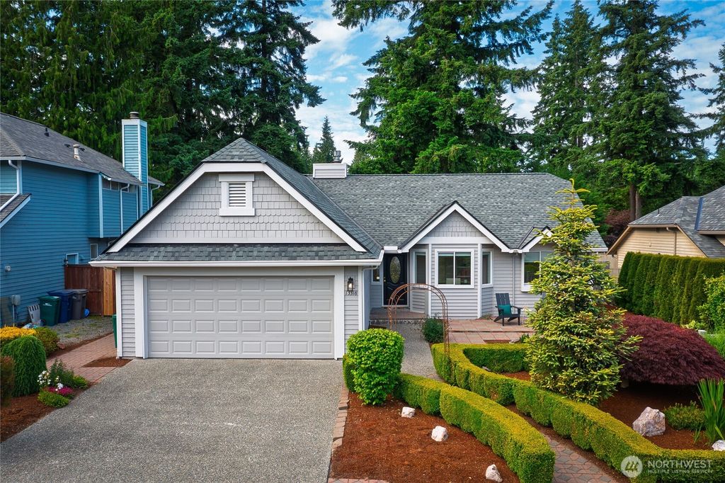 Photo of 13318 NE 69th Way, Redmond, WA 98052 (MLS # 2395239)