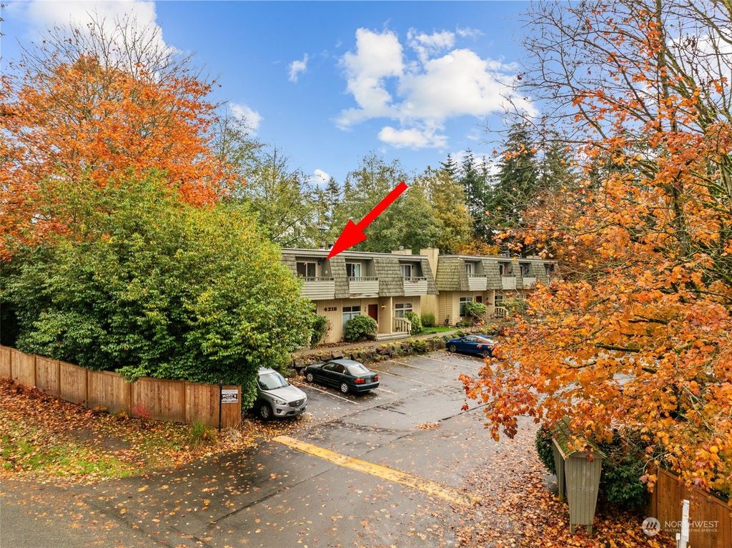 Photo of 4218 156th Street SW #7B, Lynnwood, WA 98087 (MLS # 2306001)