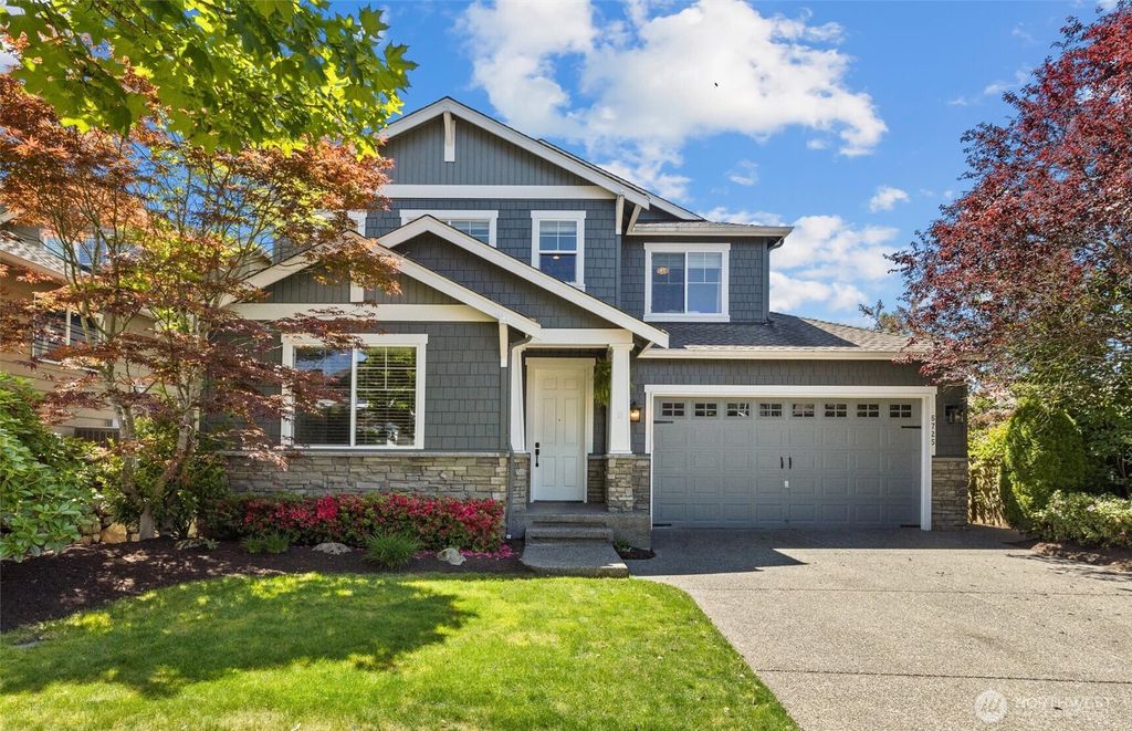 Photo of 6725 Denny Peak Drive, Snoqualmie, WA 98065 (MLS # 2382134)