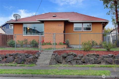 Photo of 3906 S Morgan Street, Seattle, WA 98118 (MLS # 2452268)