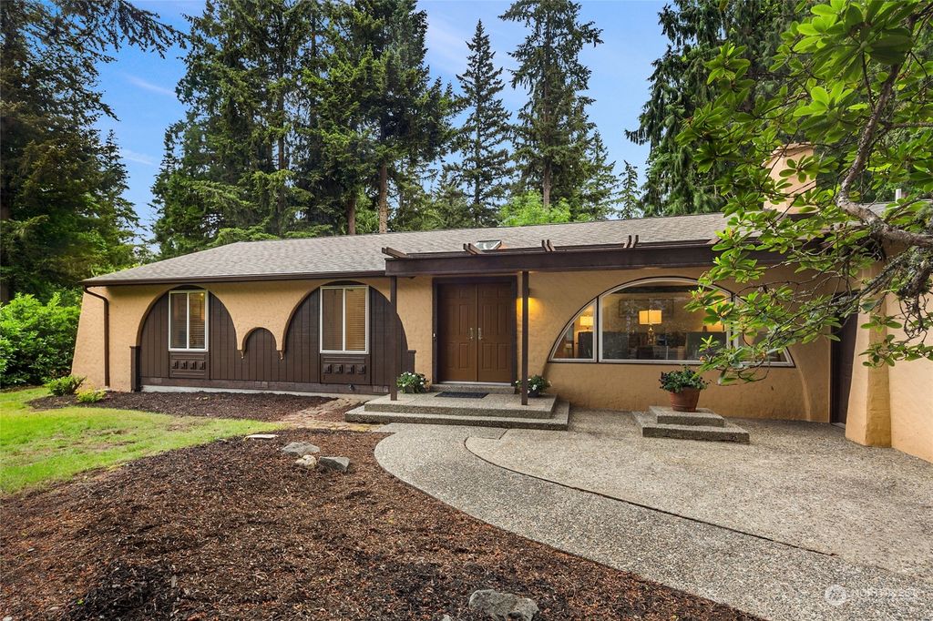 Photo of 1644 215th Place SE, Sammamish, WA 98075 (MLS # 2236776)