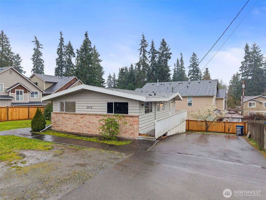 Photo of 2612 204th Street SW, Lynnwood, WA 98036 (MLS # 2499327)