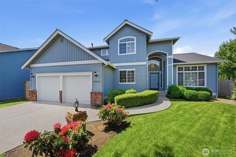 Photo of 18016 27th Drive SE, Bothell, WA 98012 (MLS # 2548061)