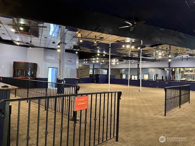 3100 East Valley Road