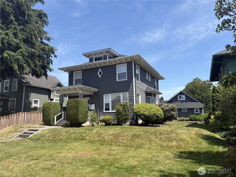 Photo of 2519 Baker Avenue, Everett, WA 98201 (MLS # 2547331)