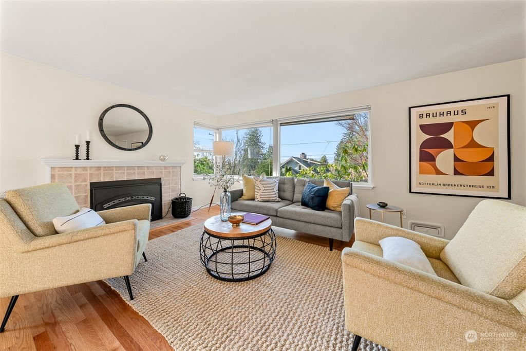 Photo of 11210 Palatine Avenue N, Seattle, WA 98133 (MLS # 2324107)