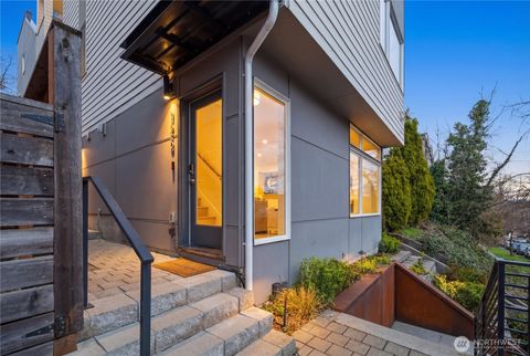 Photo of 926 N 35th Street, Seattle, WA 98103 (MLS # 2512779)
