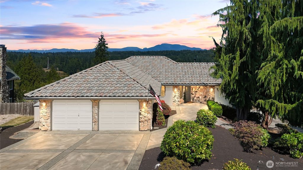 Photo of 7429 129th DRIVE SE Dr, Snohomish, WA 98290 (MLS # 2423169)