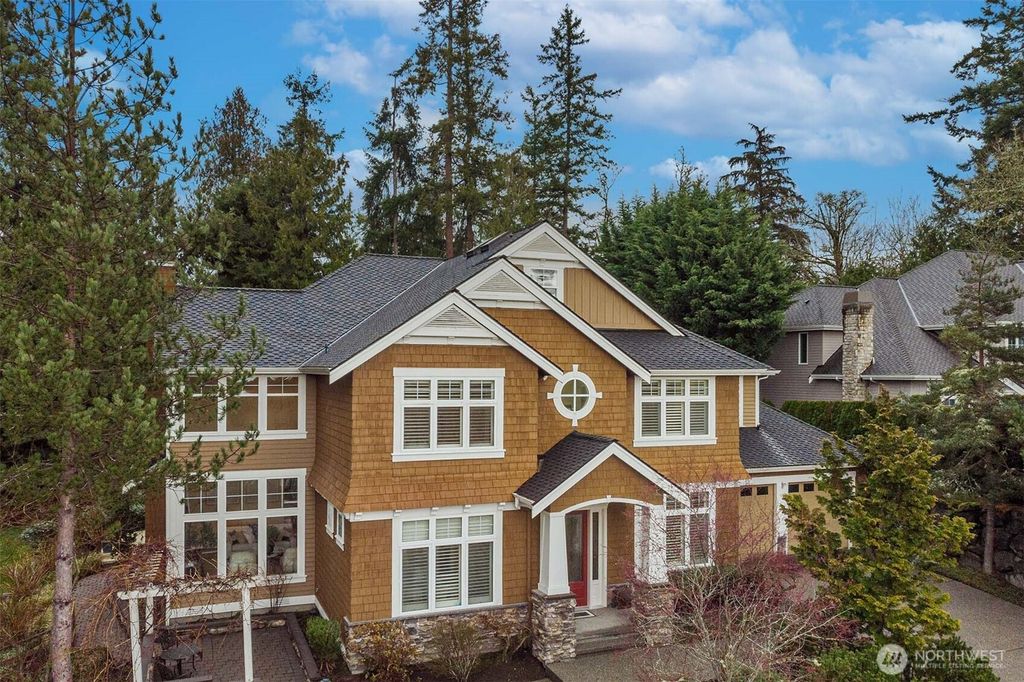 Photo of 19830 NE 42nd Street, Sammamish, WA 98074 (MLS # 2340315)