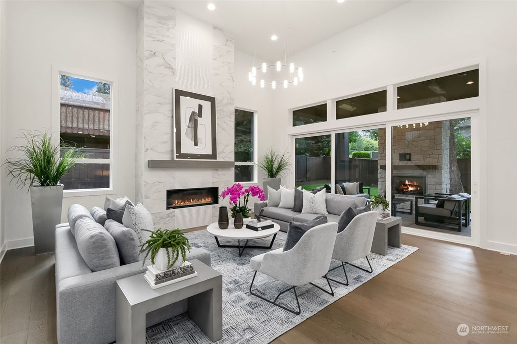 Photo of 12413 NE 112th Place, Kirkland, WA 98033 (MLS # 2236792)