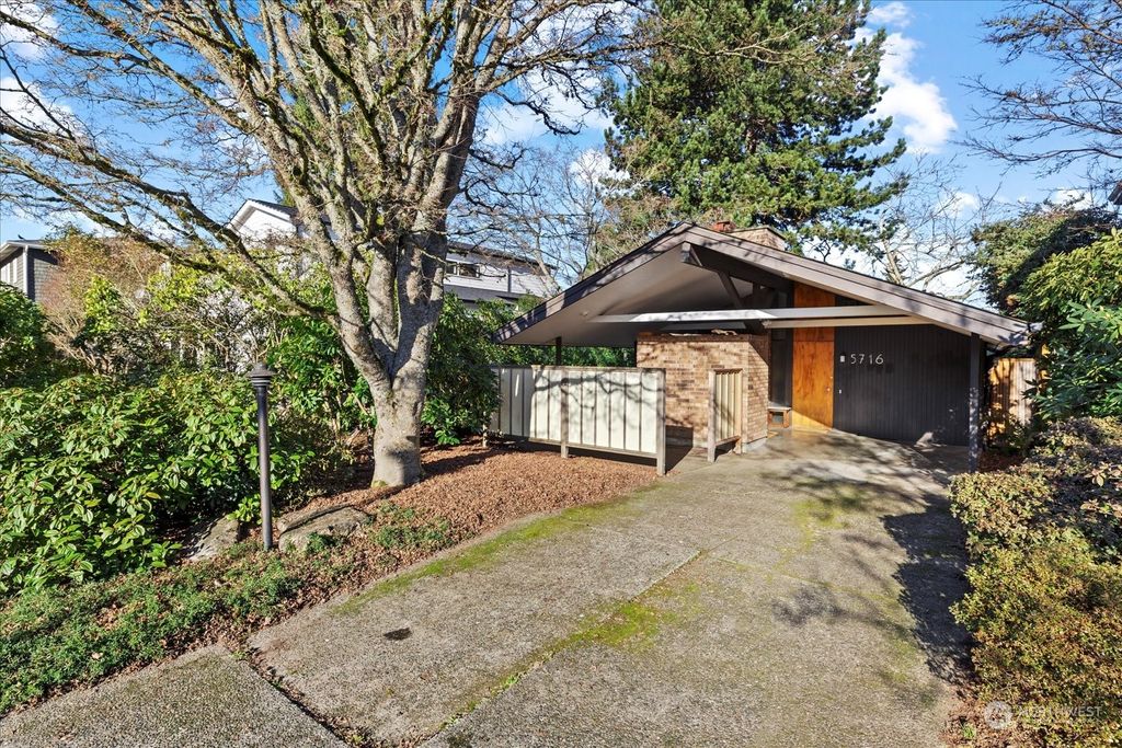 Photo of 5716 NE 60th Street, Seattle, WA 98115 (MLS # 2324233)
