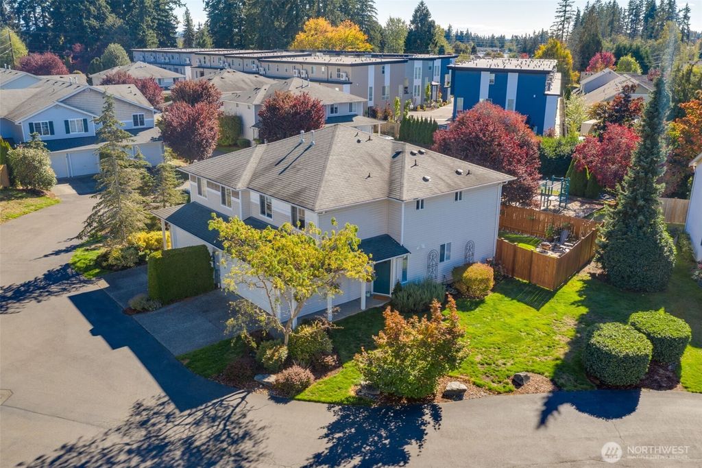 Photo of 2530 123rd Place SW #B, Everett, WA 98204 (MLS # 2445099)