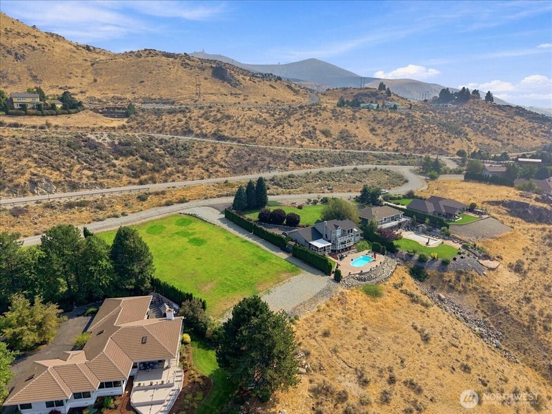 125 Highpoint Lane