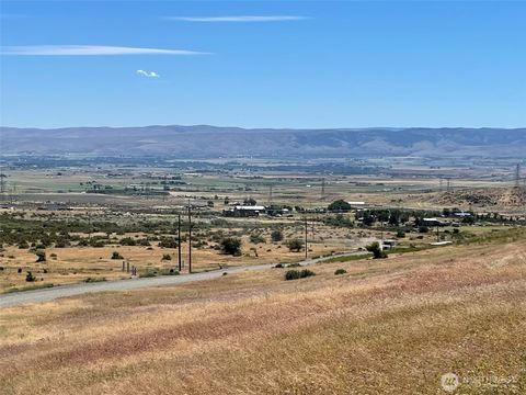 Photo of 20 XXX Robbins Road #Rd, Ellensburg, WA 98926 (MLS # 2543271)