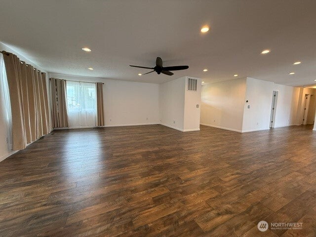 Photo of 10946 NE 5.2 Road, Moses Lake, WA 98837 (MLS # 2548391)