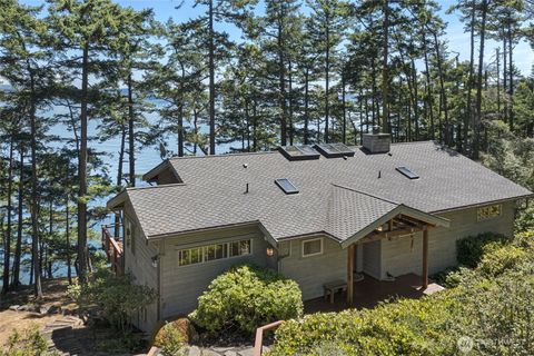 Photo of 976 San Juan Drive, Friday Harbor, WA 98250 (MLS # 2543805)