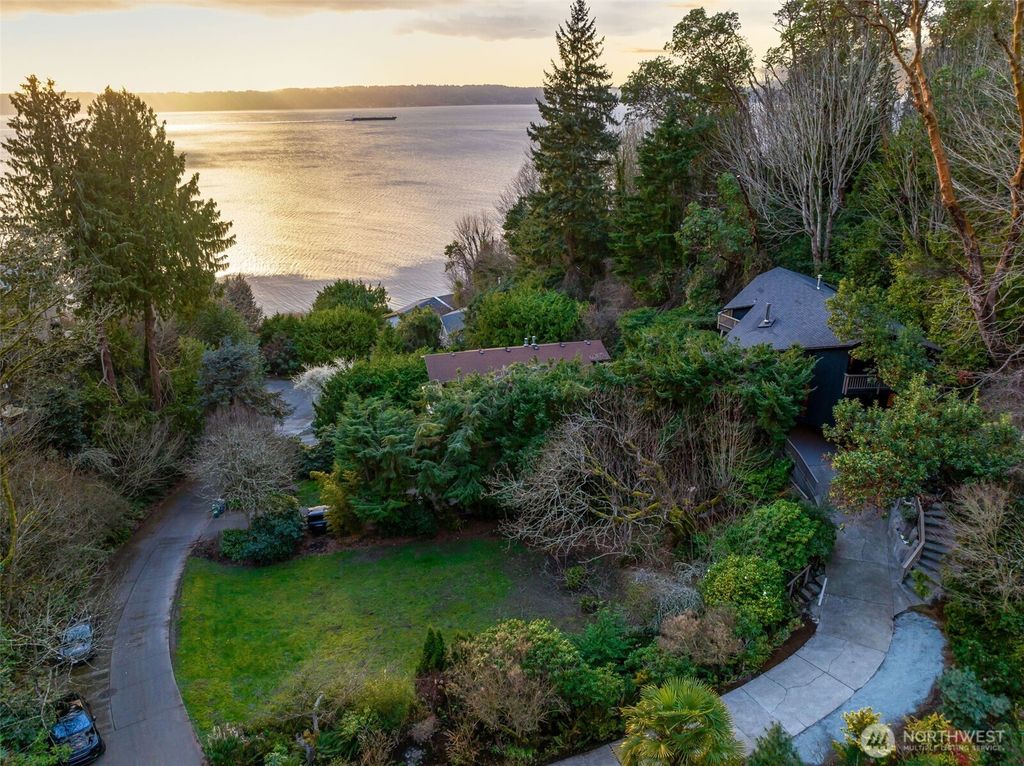 Photo of 2650 SW 151st Place, Burien, WA 98166 (MLS # 2490877)