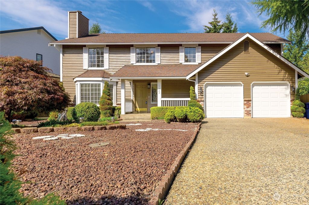 Photo of 13922 SE 155th Place, Renton, WA 98058 (MLS # 2312753)
