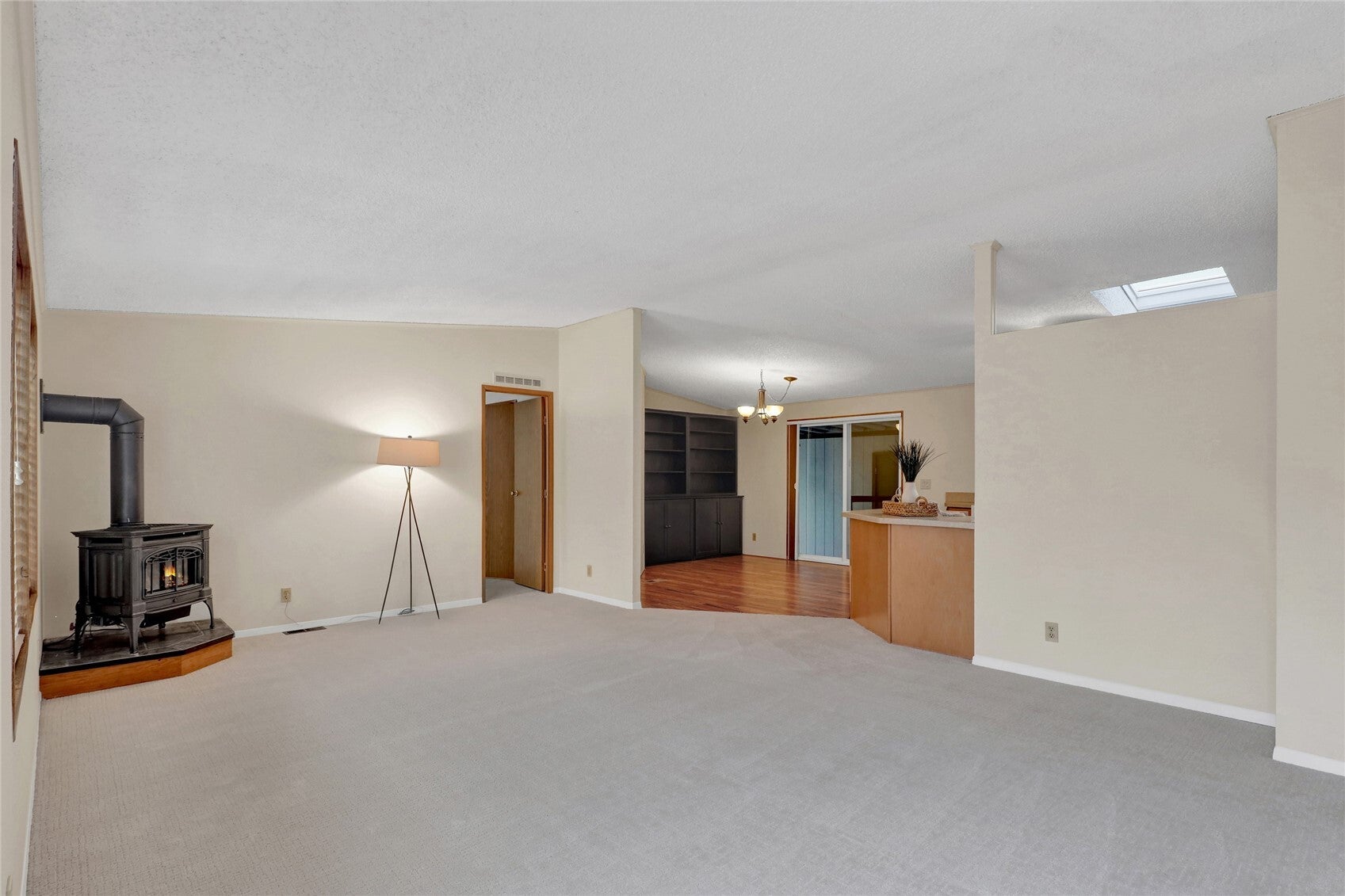 3802 James Street 30
