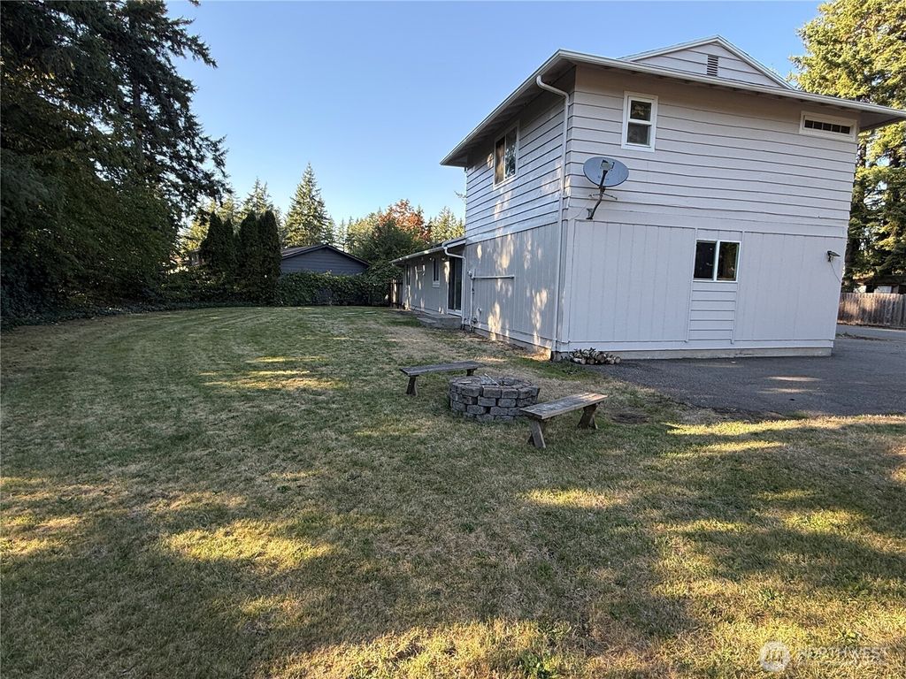 Photo of 23341 SE 266th Street, Maple Valley, WA 98038 (MLS # 2416381)