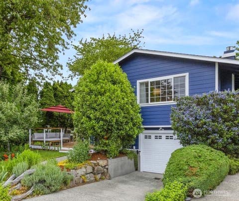 Photo of 3238 Walnut Avenue SW, Seattle, WA 98116 (MLS # 2537408)