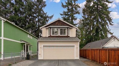 Photo of 10435 3rd Avenue SW, Seattle, WA 98146 (MLS # 2495841)