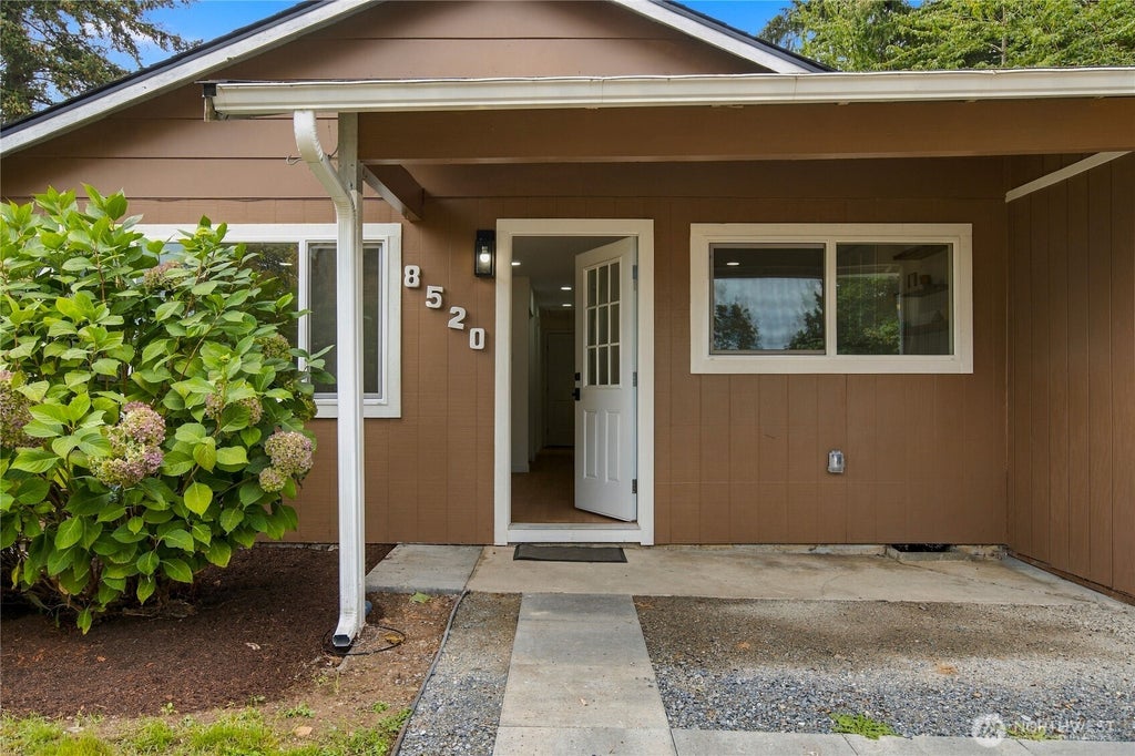 Photo of 8520 9th PL NE Pl, Lake Stevens, WA 98258 (MLS # 2587436)