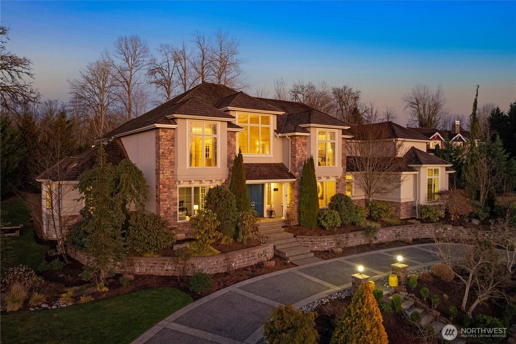 Photo of 5726 251st Court NE, Redmond, WA 98053 (MLS # 2512056)