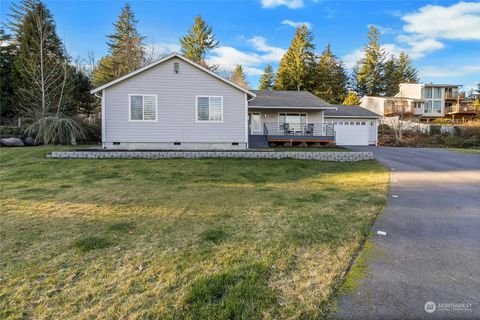 13903 Military Road E, Puyallup, WA 98374 - MLS#: 2330324