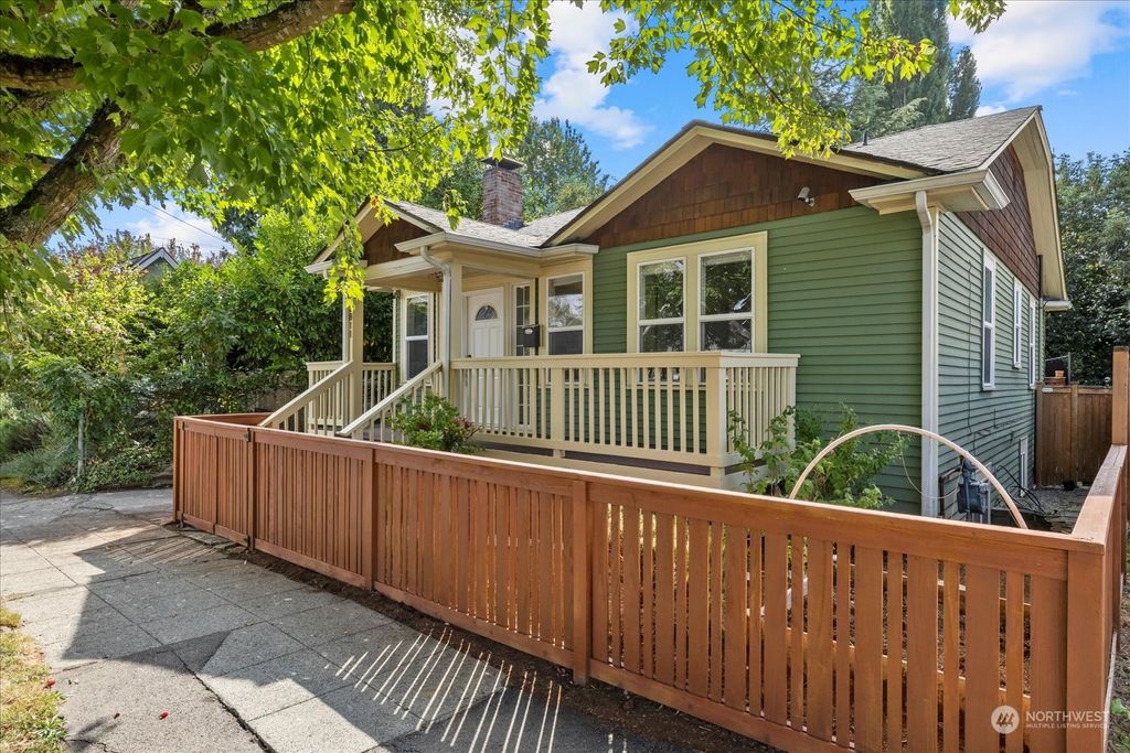Photo of 2811 E Harrison Street, Seattle, WA 98112 (MLS # 2291195)