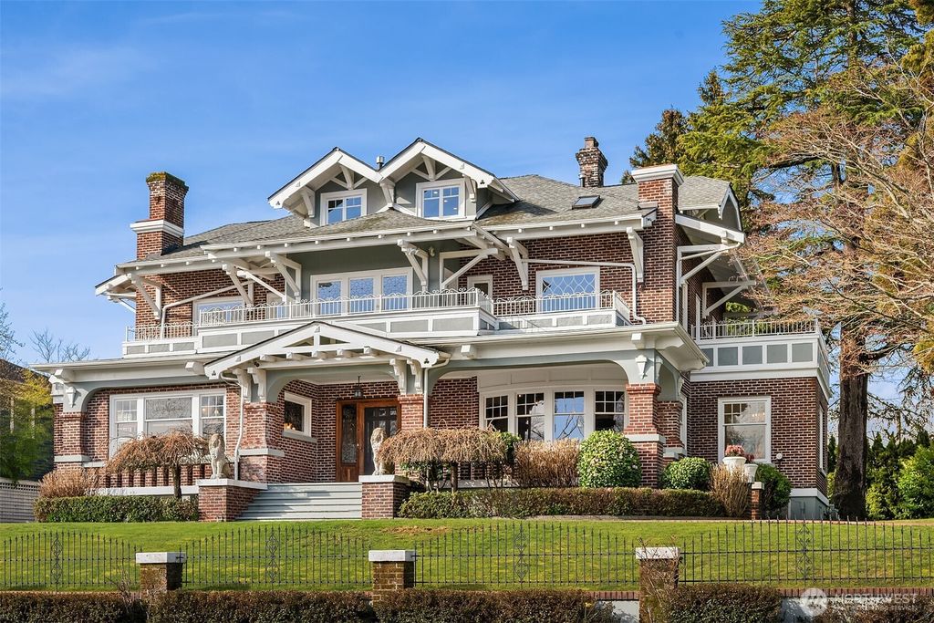 Photo of 3105 Cascadia Avenue S, Seattle, WA 98144 (MLS # 2345655)