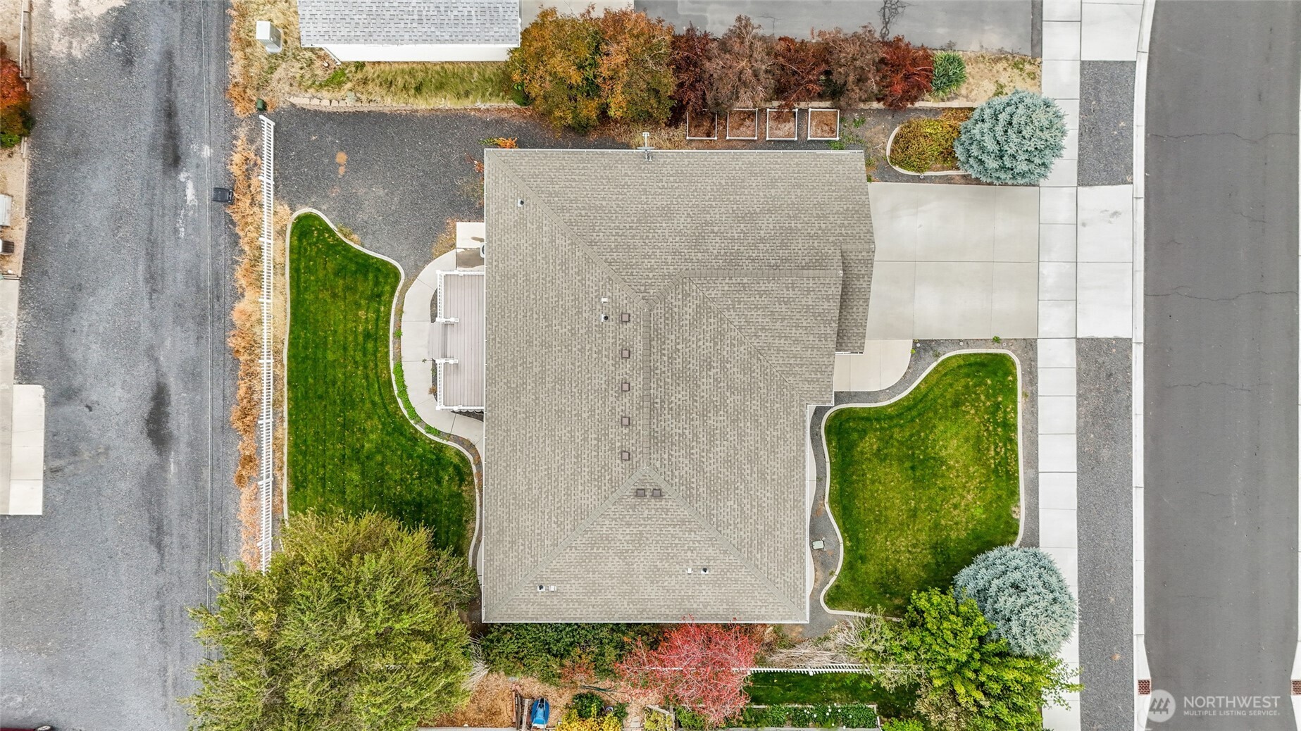 26 Ginkgo Street S