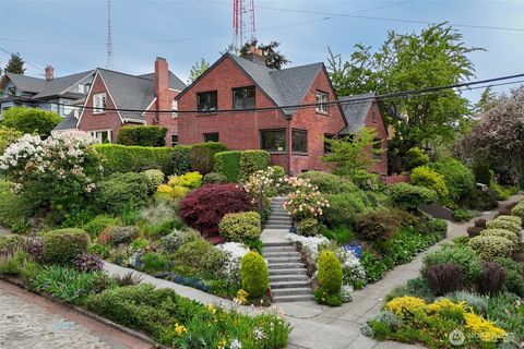 Photo of 1403 2nd Avenue N, Seattle, WA 98109 (MLS # 2520717)
